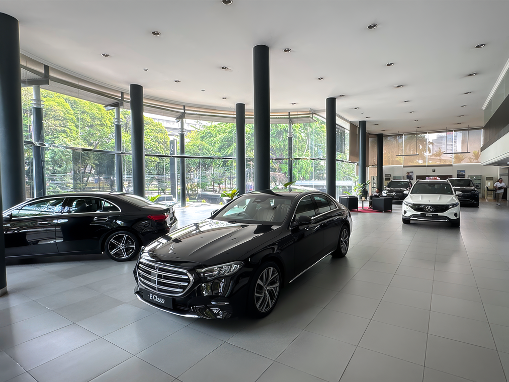 Showroom (Display Area)