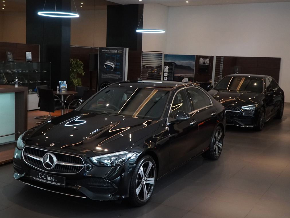 Showroom (Display Area)