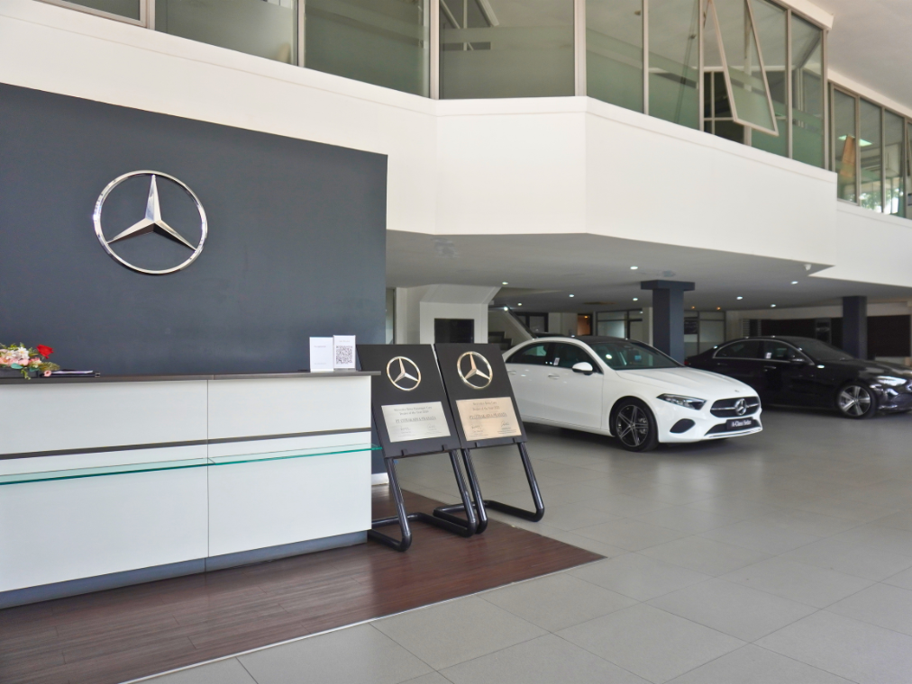 Showroom (Display Area)